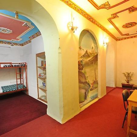 Hotel Himalaya Yoga カトマンズ エクステリア 写真