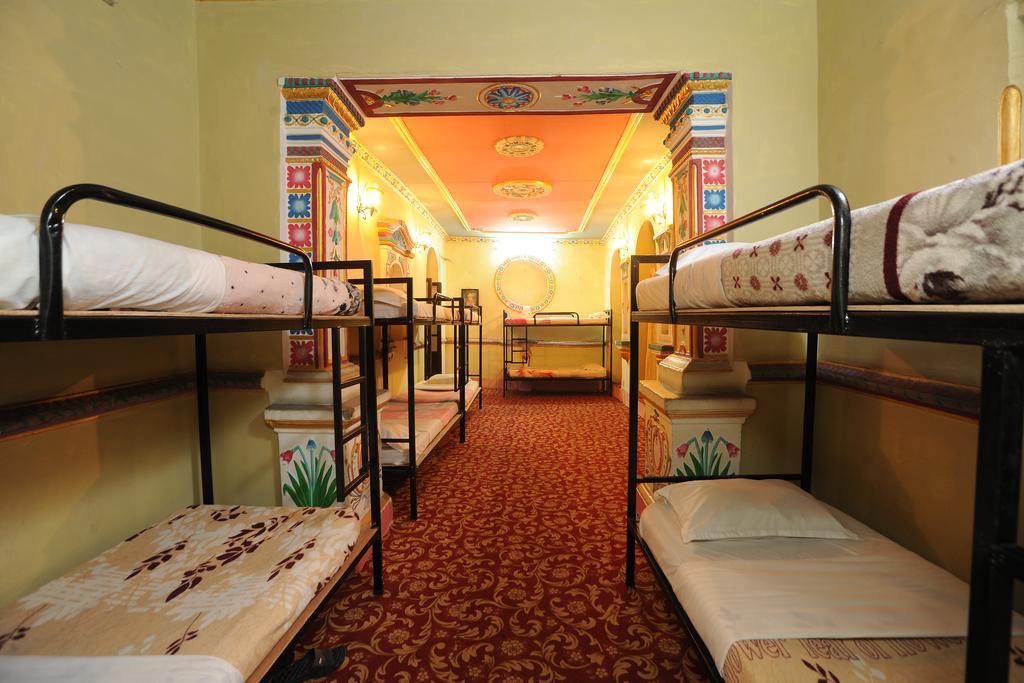 Hotel Himalaya Yoga カトマンズ エクステリア 写真