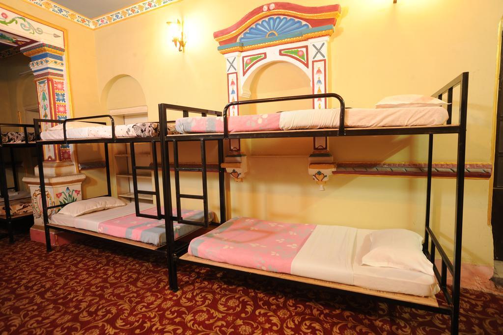 Hotel Himalaya Yoga カトマンズ エクステリア 写真